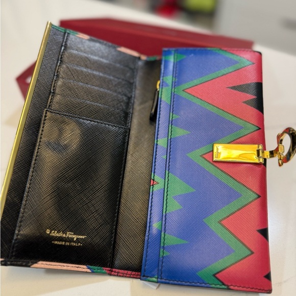 Salvatore Ferragamo Chic Multicolor Chevron Wallet Clutch - Picture 3 of 12